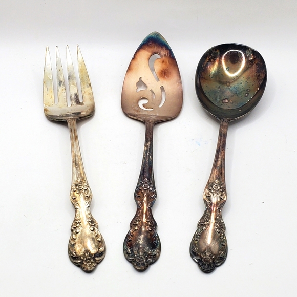Vtg 1847 Rogers Bros Silverplate Large Serving Spoon Fork Floral Pattern - Picture 1 of 13